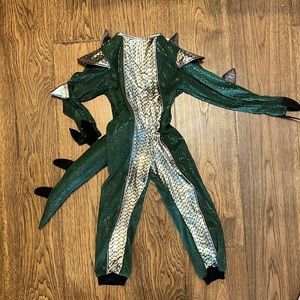 Kids dragon costume 3-4t worn once